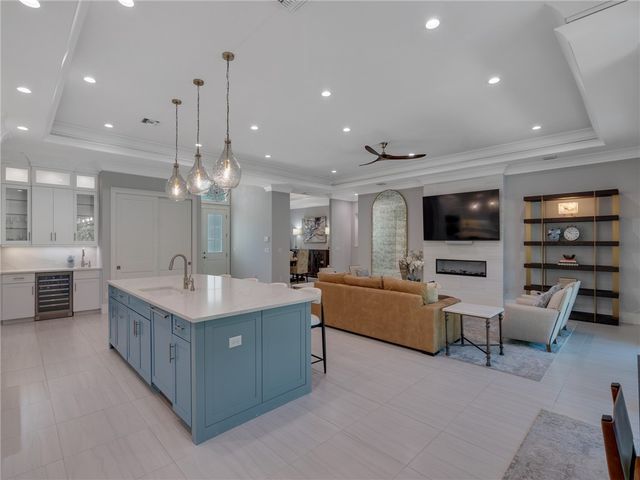 1025 Andarella Way, Vero Beach, FL 32963