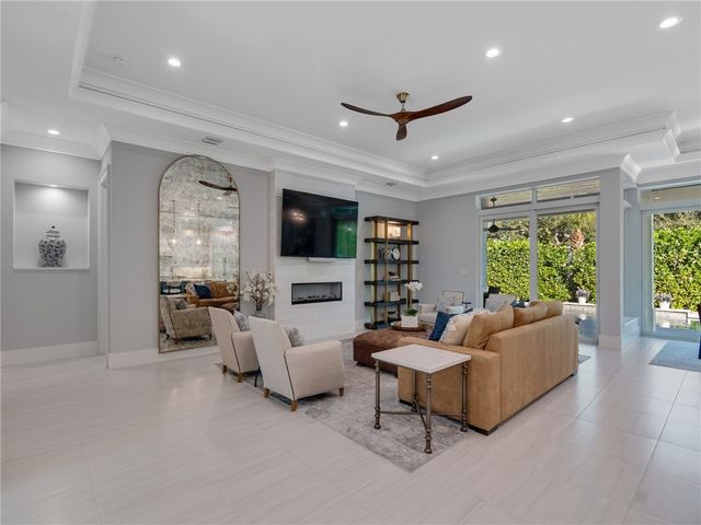 1025 Andarella Way, Vero Beach, FL 32963