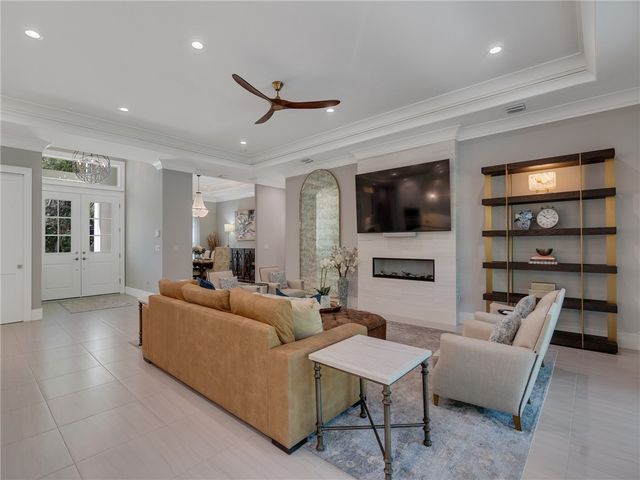 1025 Andarella Way, Vero Beach, FL 32963