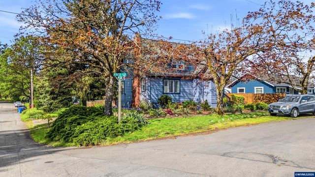 105 River St NE, Salem, OR 97301