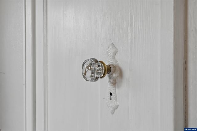 105 River St NE, Salem, OR 97301