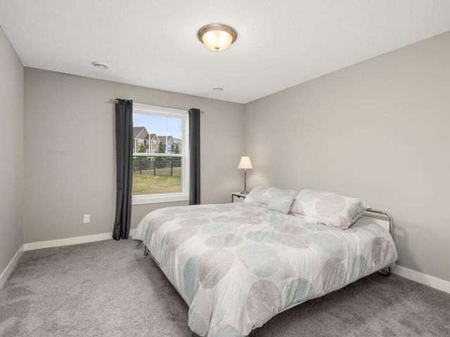 16461 Equestrian Trail, Lakeville, MN 55044