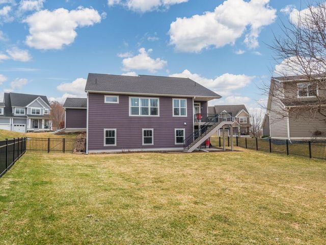 16461 Equestrian Trail, Lakeville, MN 55044