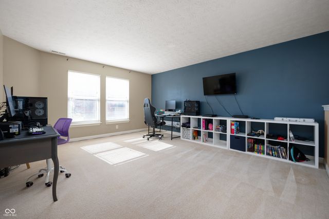 11014 Westoves Drive, Noblesville, IN 46060