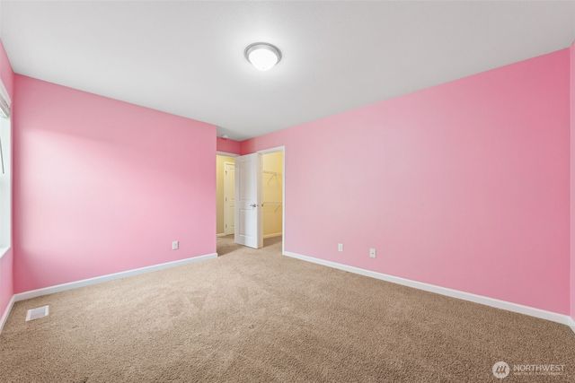 228 Holdener Lane N, Enumclaw, WA 98022