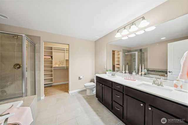 228 Holdener Lane N, Enumclaw, WA 98022