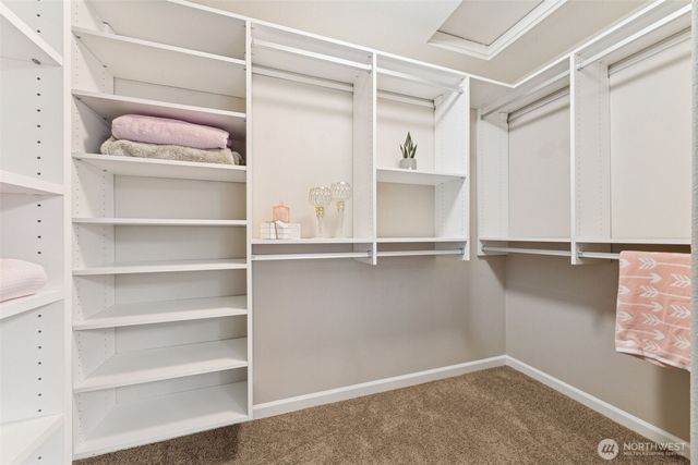 228 Holdener Lane N, Enumclaw, WA 98022