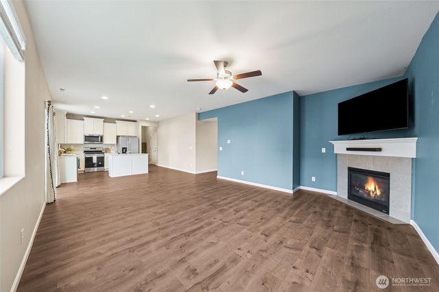 228 Holdener Lane N, Enumclaw, WA 98022