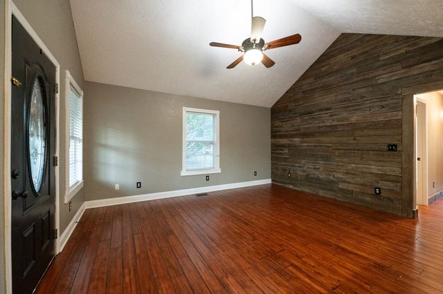 1118 Probasco St N, Lafayette, GA 30728