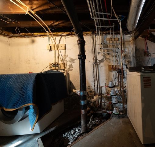 27 Wave Ave C, Revere, MA 02151