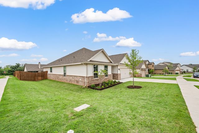 781 Feather Edge Drive, Springtown, TX 76082