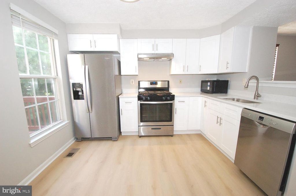 8916 PEMBROOK WOODS, Laurel, MD 20723
