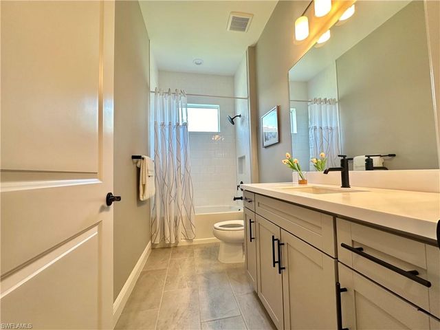 3998 Perseus ST, Naples, FL 34120