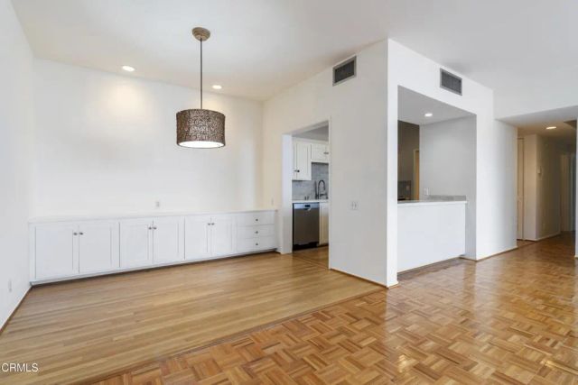 960 San Pasqual 205, Pasadena, CA 91106
