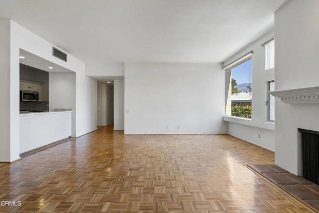 960 San Pasqual 205, Pasadena, CA 91106