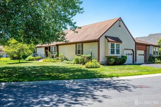 10-B Betsy Ross Drive, Monroe, NJ 08831
