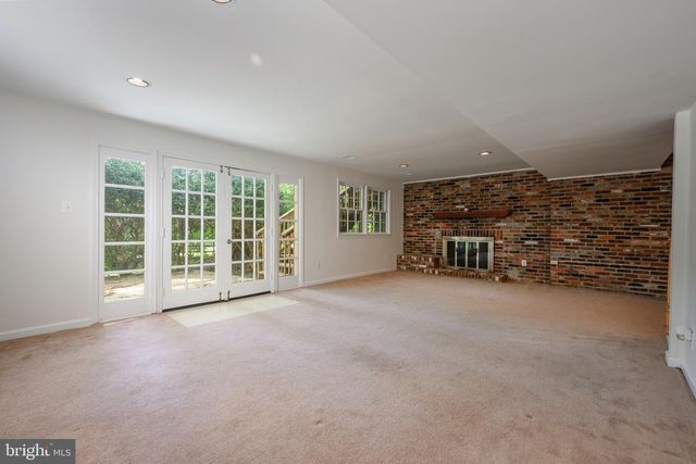 6728 SULKY LN, North Bethesda, MD 20852