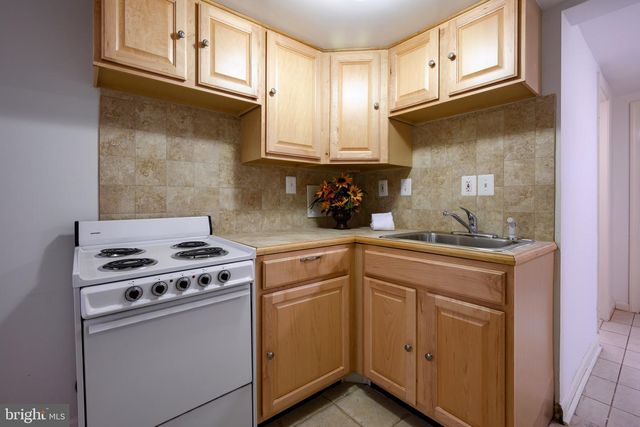 6728 SULKY LN, North Bethesda, MD 20852