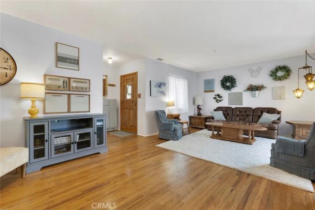 3018 Jolley Drive, Burbank, CA 91504