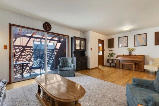 3018 Jolley Drive, Burbank, CA 91504