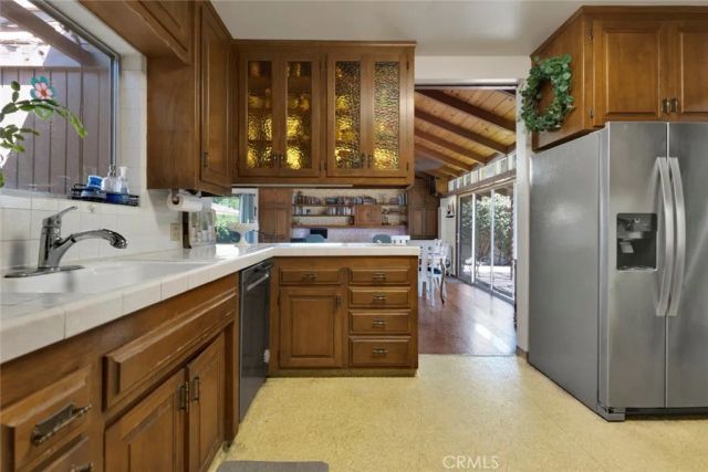 3018 Jolley Drive, Burbank, CA 91504