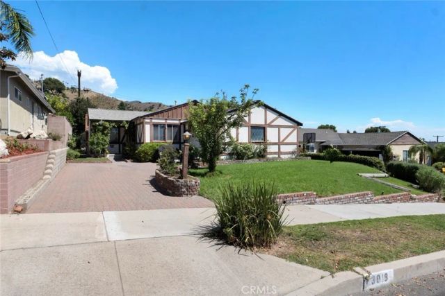 3018 Jolley Drive, Burbank, CA 91504