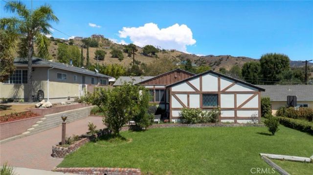 3018 Jolley Drive, Burbank, CA 91504