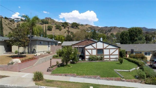 3018 Jolley Drive, Burbank, CA 91504