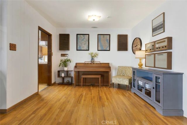3018 Jolley Drive, Burbank, CA 91504