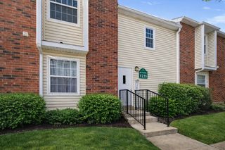 1235 Wyndham Court 203, Palatine, IL 60074