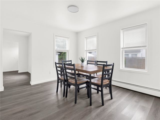 990 Pawtucket Avenue, East Providence, RI 02916