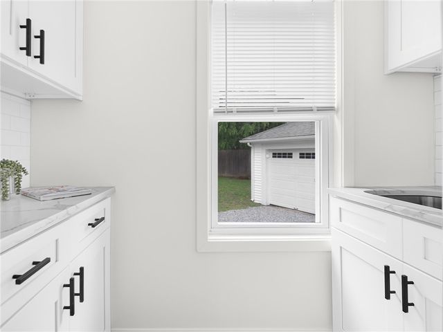 990 Pawtucket Avenue, East Providence, RI 02916