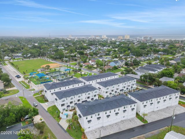 22 N BEACH Way, Jacksonville Beach, FL 32250
