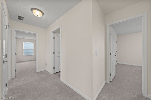 10359 Fox Hollow Circle, Twinsburg, OH 44087