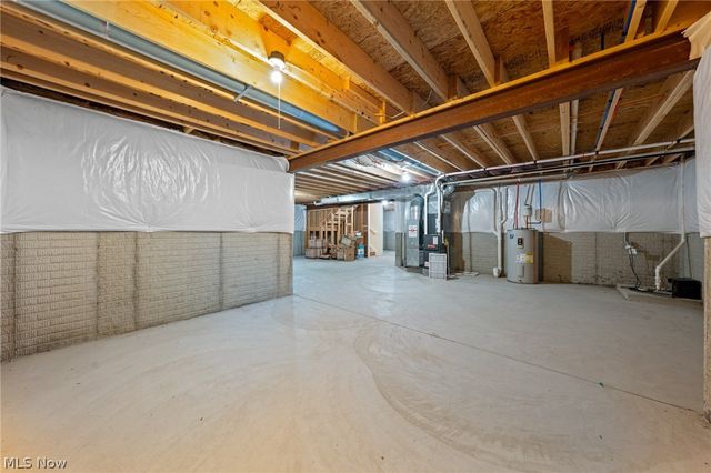 10359 Fox Hollow Circle, Twinsburg, OH 44087