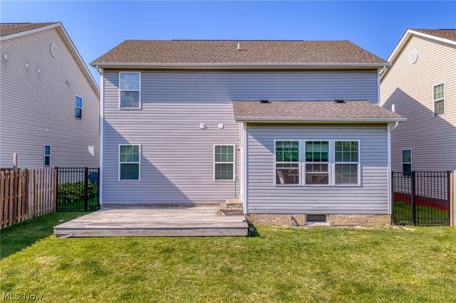 10359 Fox Hollow Circle, Twinsburg, OH 44087