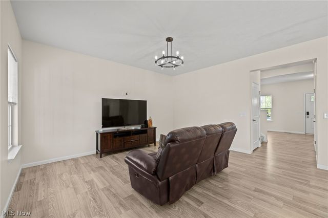 10359 Fox Hollow Circle, Twinsburg, OH 44087