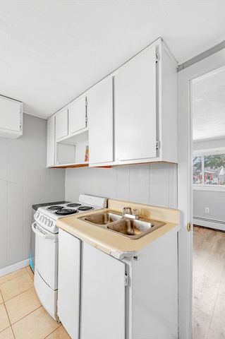 145 Boston St, Salem, MA 01970