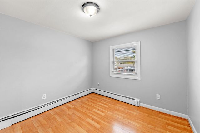 145 Boston St, Salem, MA 01970