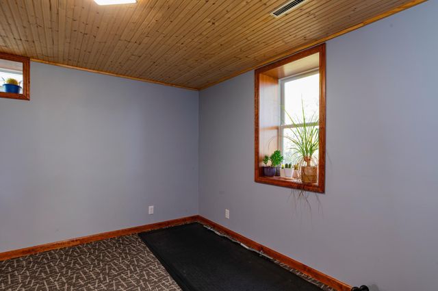 8915 Hallmark Avenue S, Cottage Grove, MN 55016