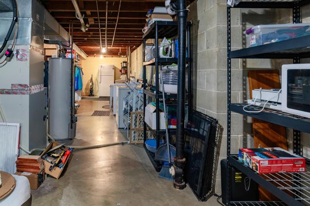 8915 Hallmark Avenue S, Cottage Grove, MN 55016