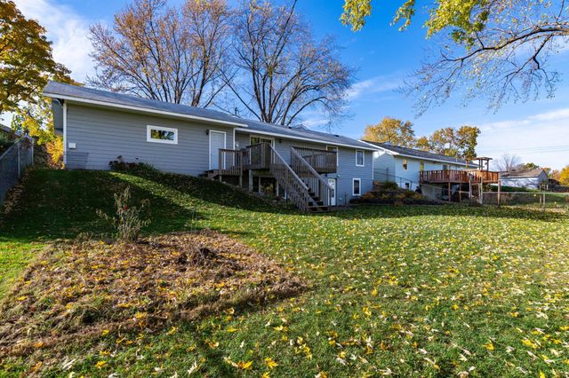 8915 Hallmark Avenue S, Cottage Grove, MN 55016