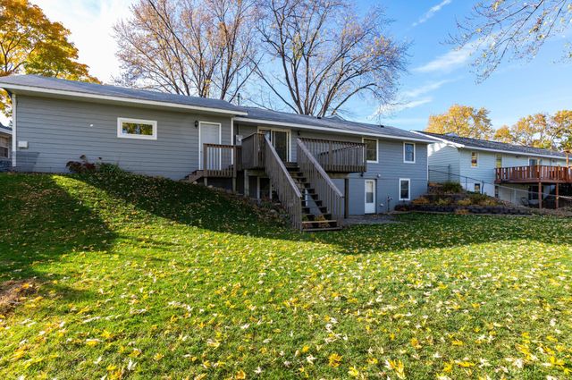 8915 Hallmark Avenue S, Cottage Grove, MN 55016