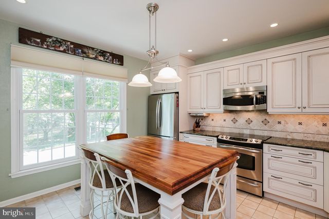 2 ALDERMAN CT, Lutherville Timonium, MD 21093