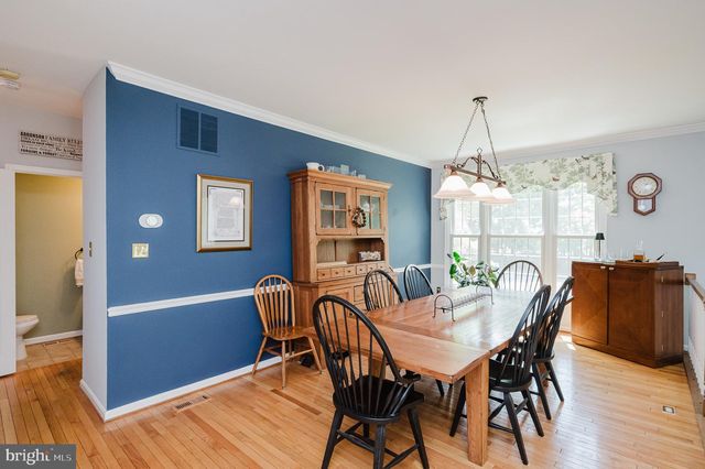 2 ALDERMAN CT, Lutherville Timonium, MD 21093