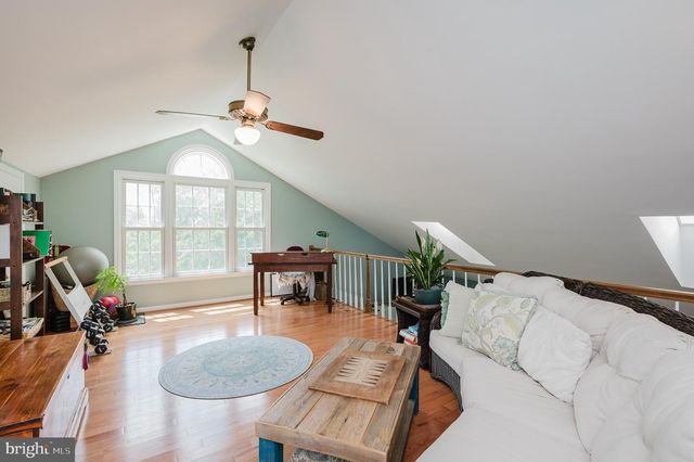 2 ALDERMAN CT, Lutherville Timonium, MD 21093
