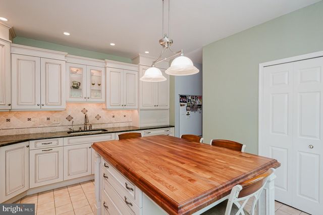 2 ALDERMAN CT, Lutherville Timonium, MD 21093