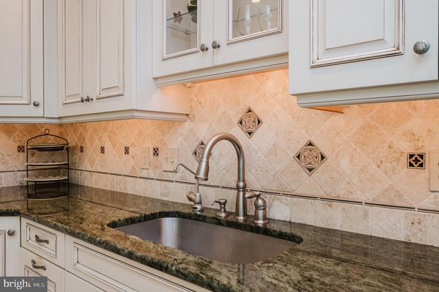 2 ALDERMAN CT, Lutherville Timonium, MD 21093