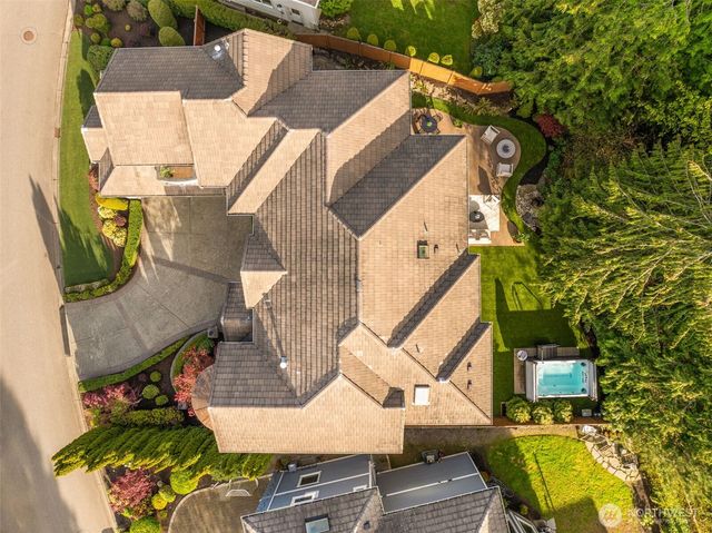 8251 154th Avenue SE, Newcastle, WA 98059