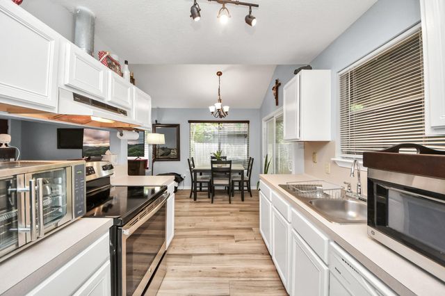 13827 Bay Gardens Drive, Sugar Land, TX 77498